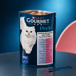 پوچ گربه بالغ گورمت مدل Perle طعم ماهی اقیانوس و میگو وزن 85 گرم