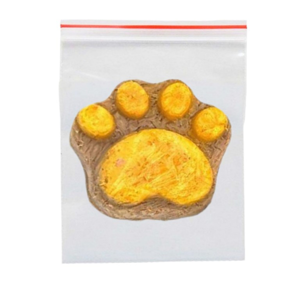 تشویقی گربه مدل پنجه طعم مرغ و کدو تنبل وزن ۴ گرم